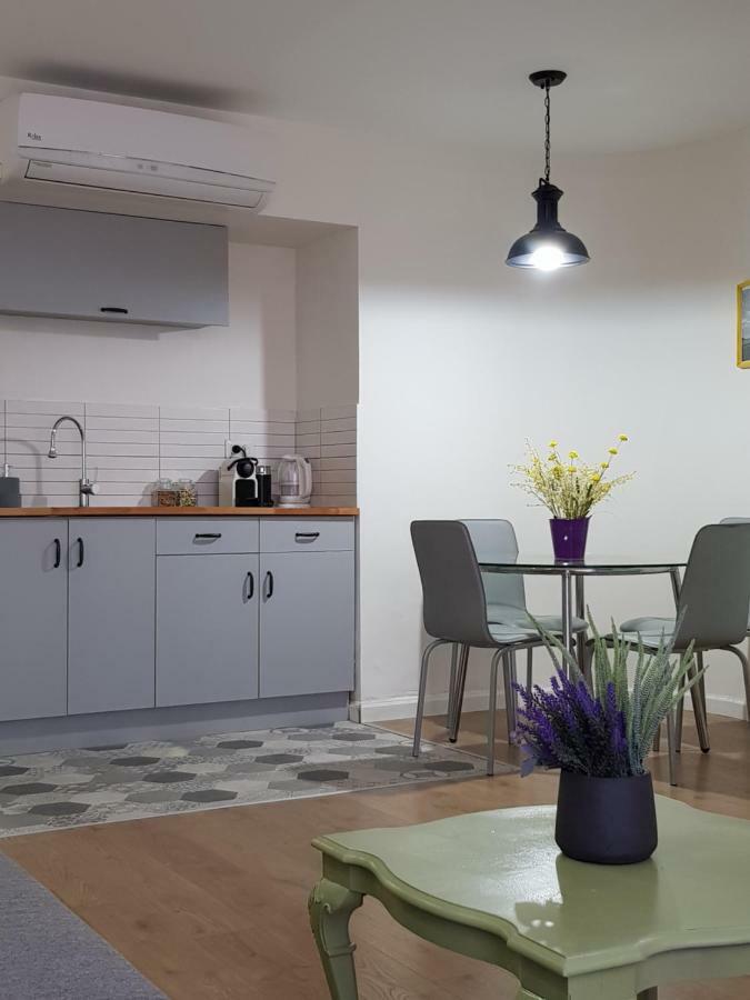 Stylish Apartment With A Patio Close To The Beach Eilat Dış mekan fotoğraf