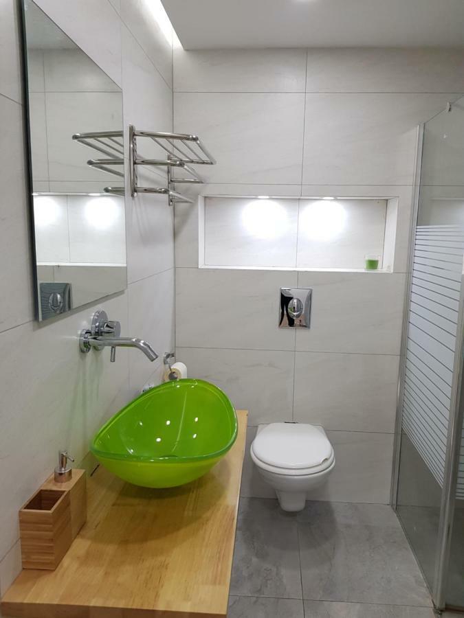 Stylish Apartment With A Patio Close To The Beach Eilat Dış mekan fotoğraf
