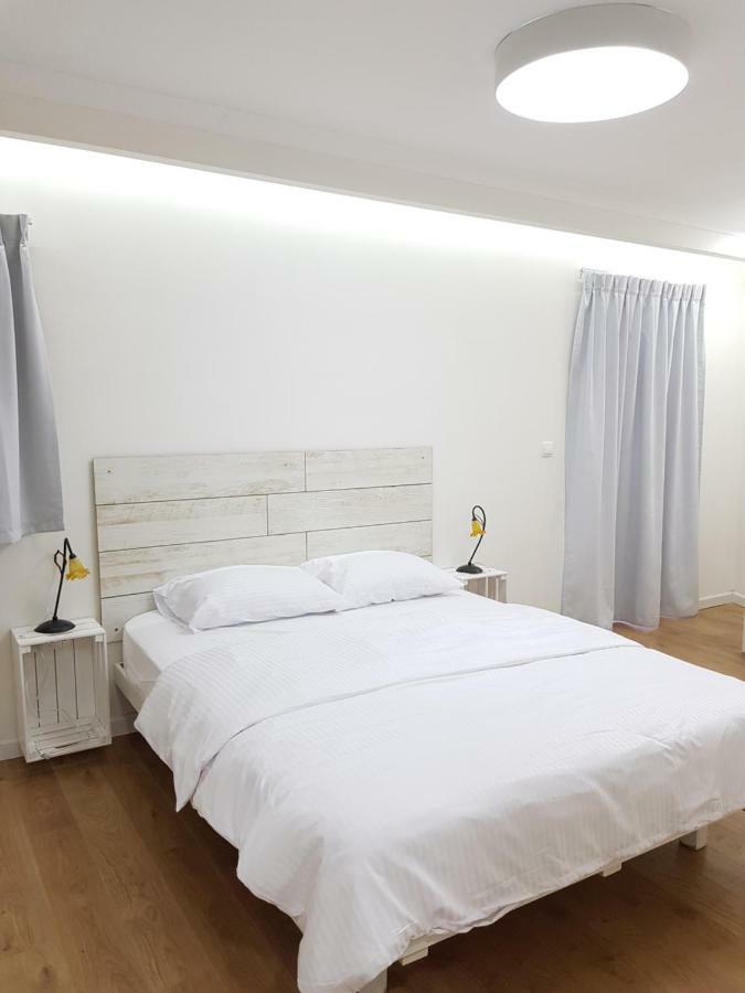 Stylish Apartment With A Patio Close To The Beach Eilat Dış mekan fotoğraf